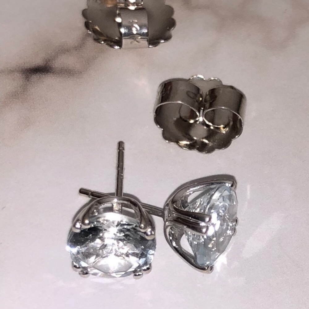 Aquamarine 14k white gold studs From Macy's - Picture 8 of 10